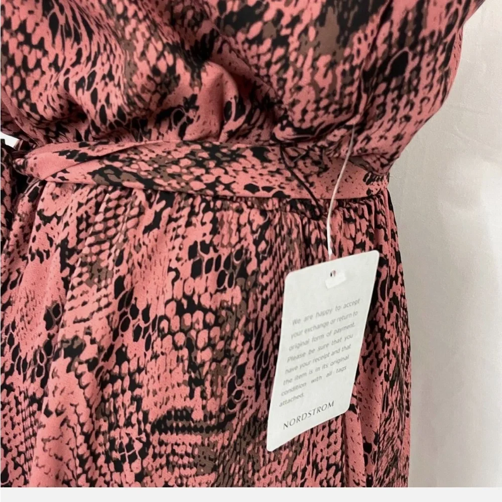 The Vanity Room Snake Print V-Neck Flutter Sleeve Hanky Hem Dress Size Small